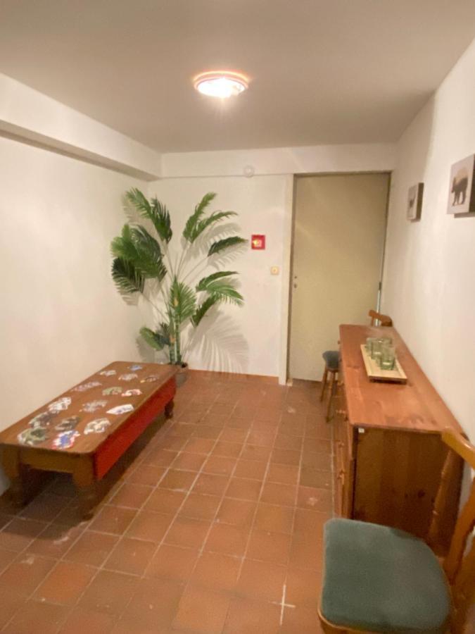 Cosy 2-Bedroom Apartment In The Center Of Hotton Buitenkant foto